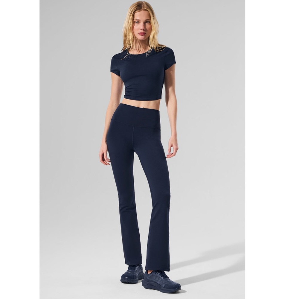ALO Yoga Airbrush High-Waist 7/8 Bootcut Leggings - Worn Once